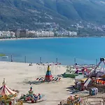 & Sea View Διαμέρισμα