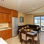 & Sea View Апартаменты *