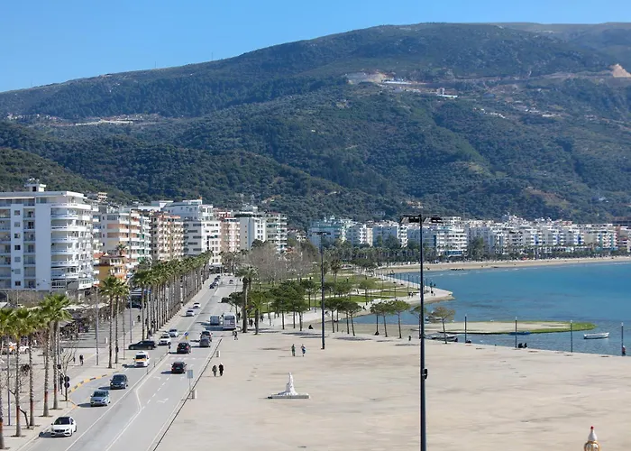 & Sea View Daire Avlonya