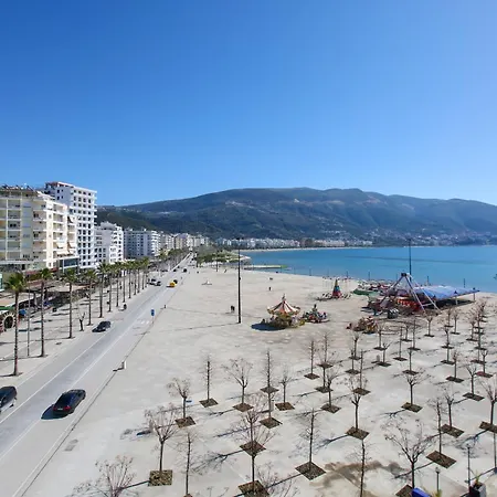 Apartment & Sea View